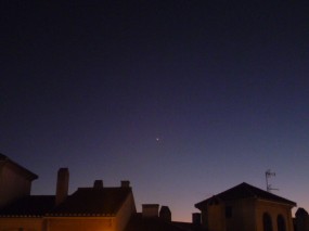 un atardecer en el otoño de granada capital