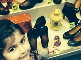 matilda´s quest. Star on a yellow candlebox