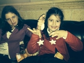 matilda´s quest. White stars on her hands