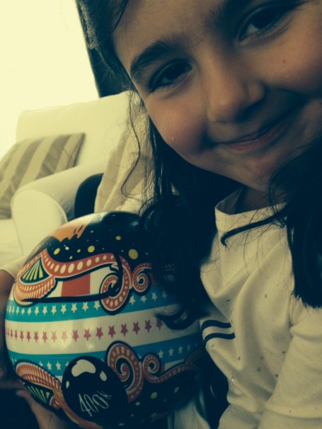 matilda´s quest. Stars on a plastic ball